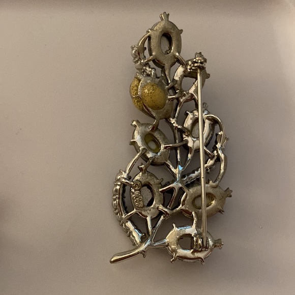 9 Vintage Floral Flower Themed Pins Brooches incl Sarah Coventry Avon Monet - Picture 5 of 16